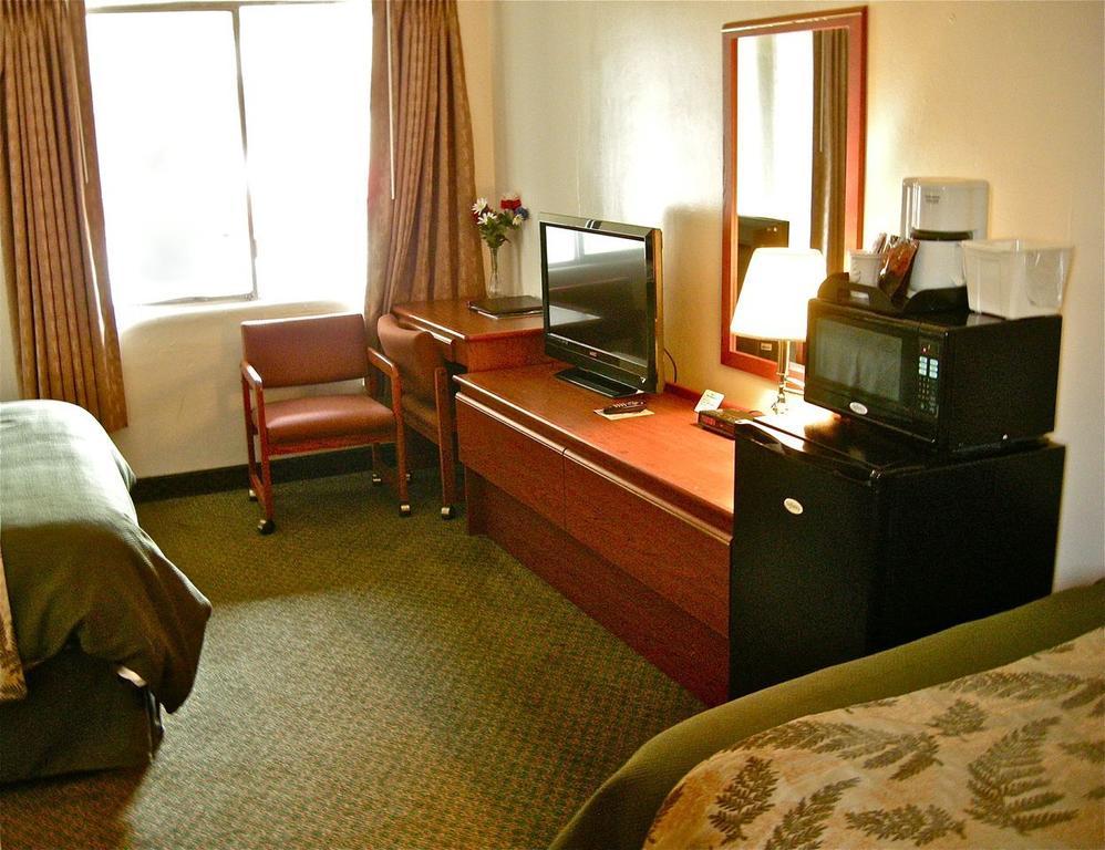 Travelodge By Wyndham The Dalles Exterior photo